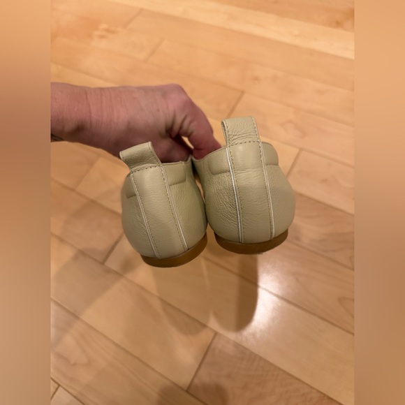 Everlane Day glove flat. - Picture 5 of 8